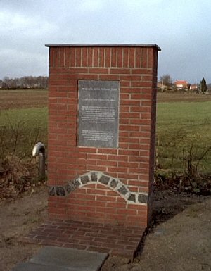 bakstenen Widapa monument
